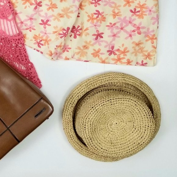 FIND THESE BEAUTIES & SO MUCH MORE IN MY CLOSET! - Picture 4 of 5